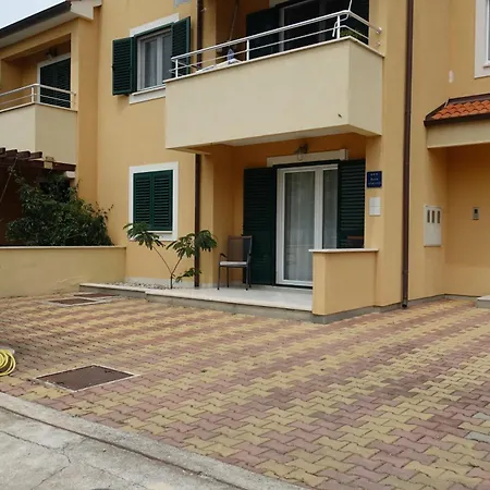 Apartman Iva Apartment *